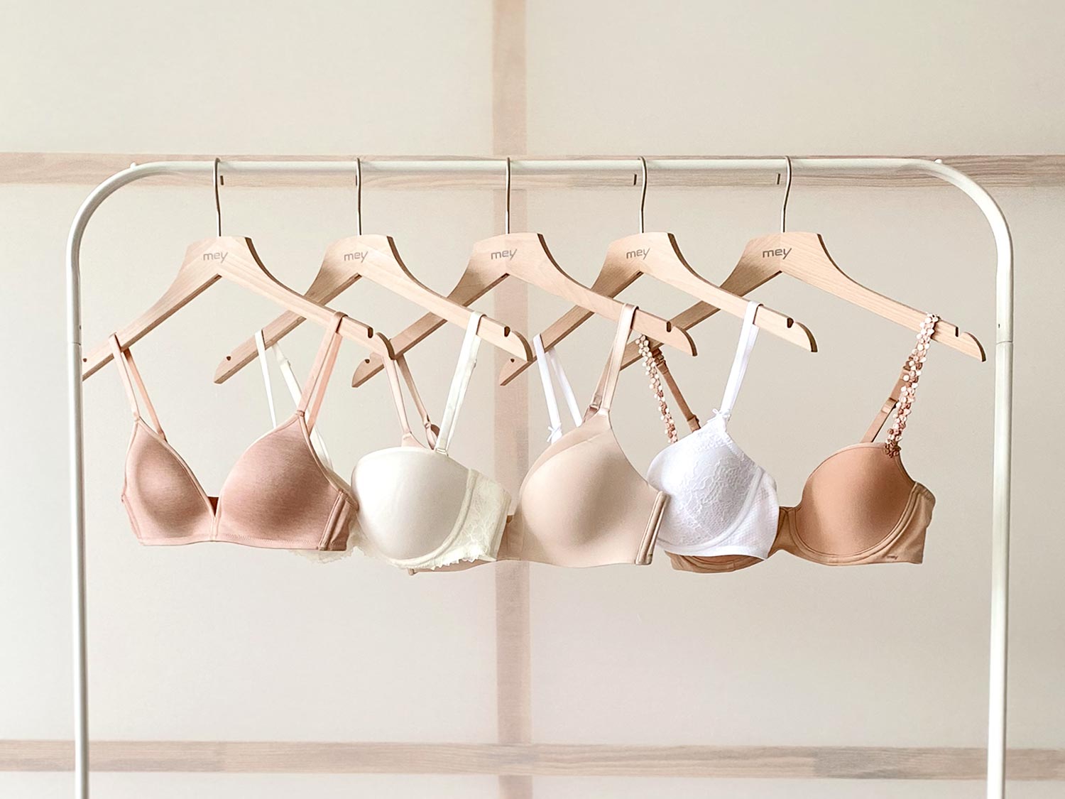 The 5 most important bras suitable for any outfit | mey®